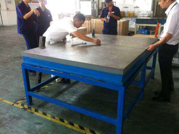 冶金行業(yè)中的平尺直角尺重要性